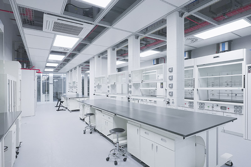 灞桥实验室革新：安全与科技的现代融合